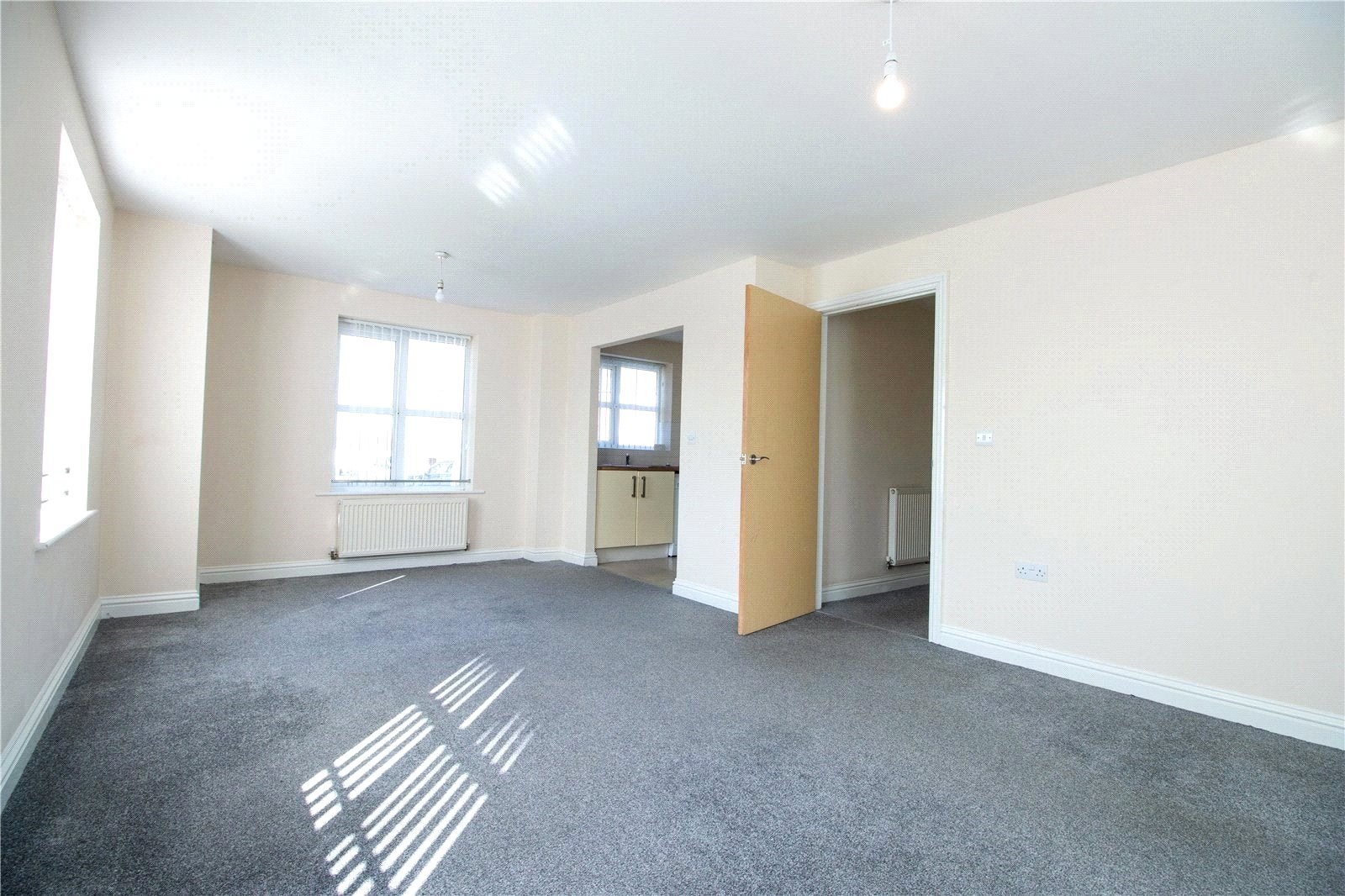 Flat Lathom Close in Huyton