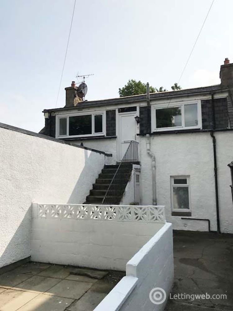 Flat Rathcoole Gardens in Greater London