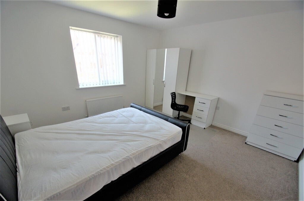 House Anglian Way in Coventry