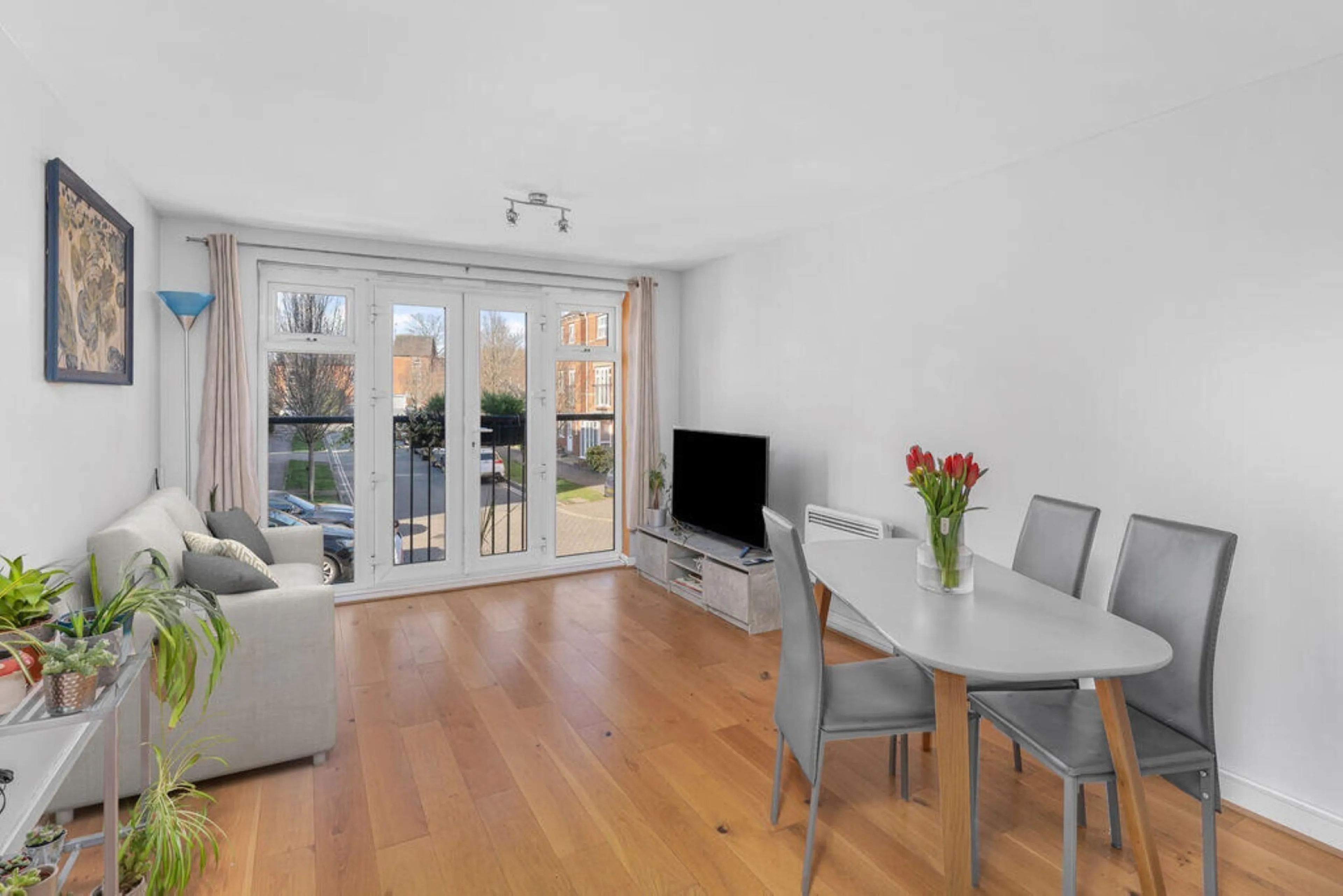 Flat Alma Road in Cherwell District
