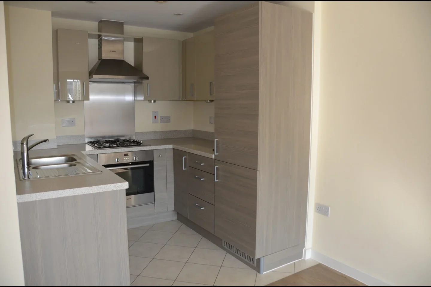 Flat Skerne Road in Greater London