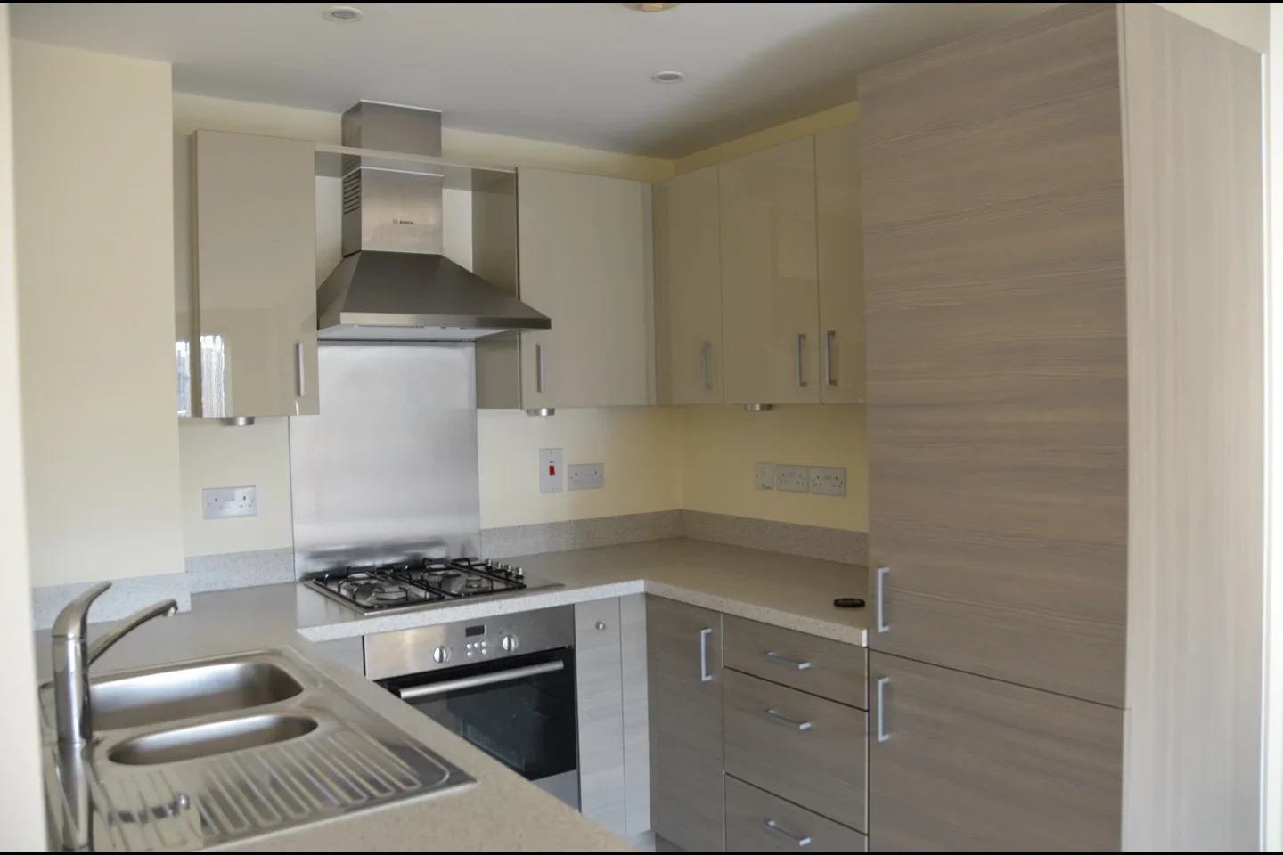 Flat Skerne Road in Greater London