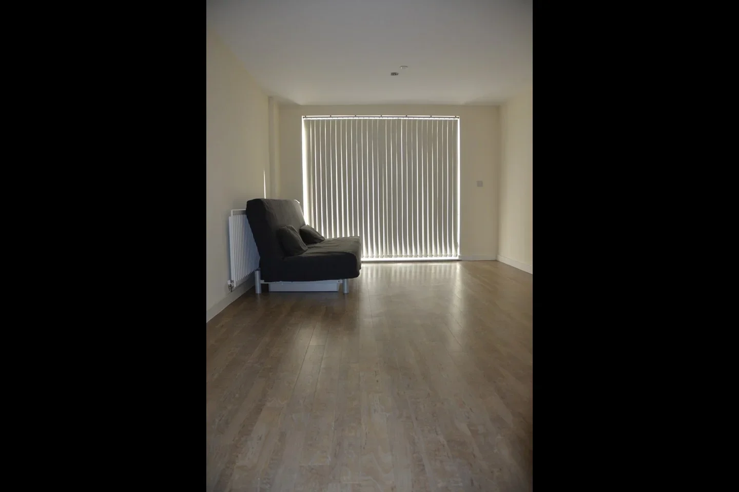 Flat Skerne Road in Greater London
