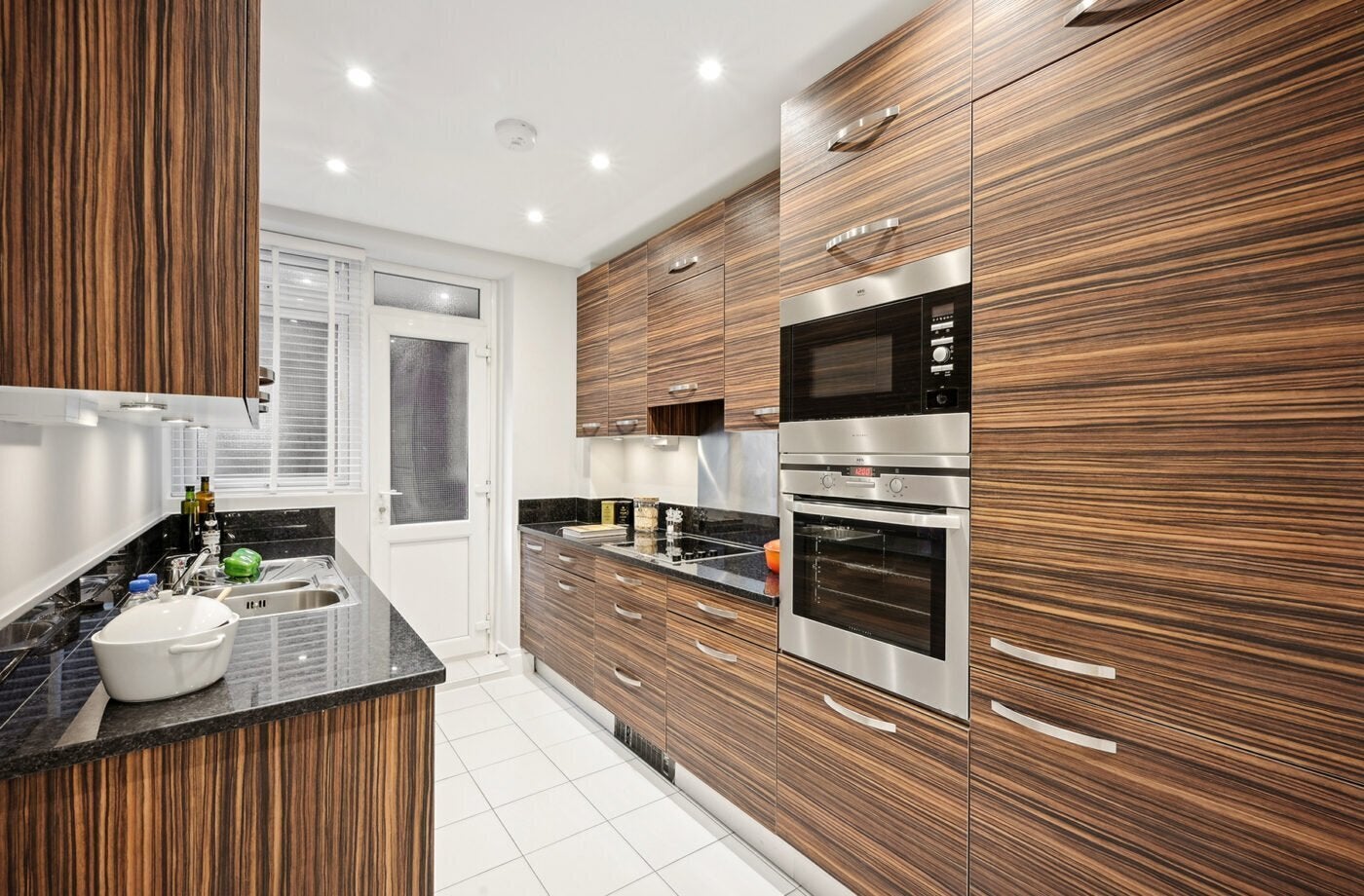 Flat Phillimore Walk in Greater London