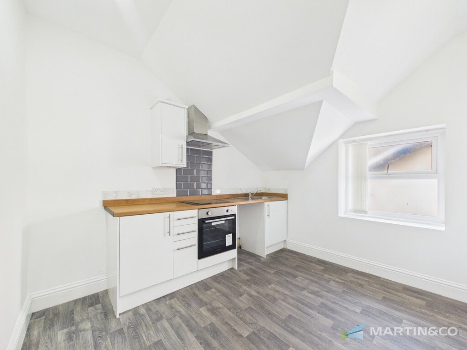Flat Balmoral Road in Blackpool