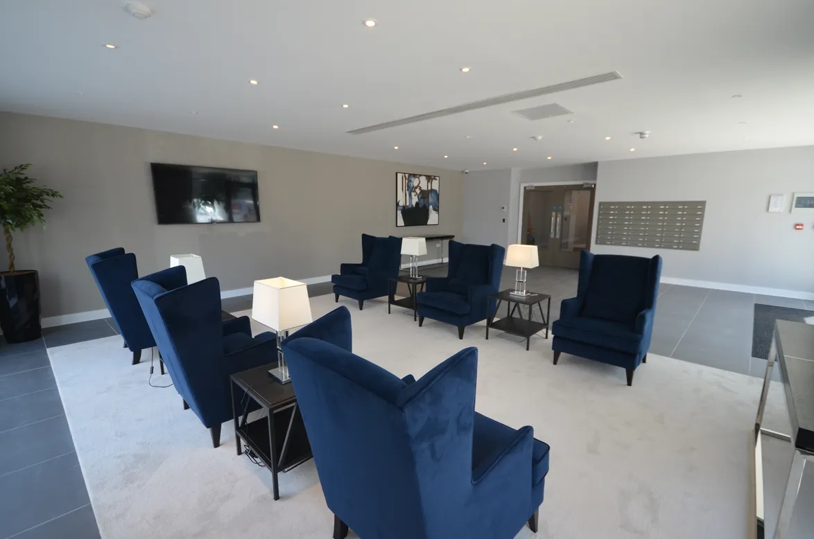 Flat Ocean Drive in Gillingham