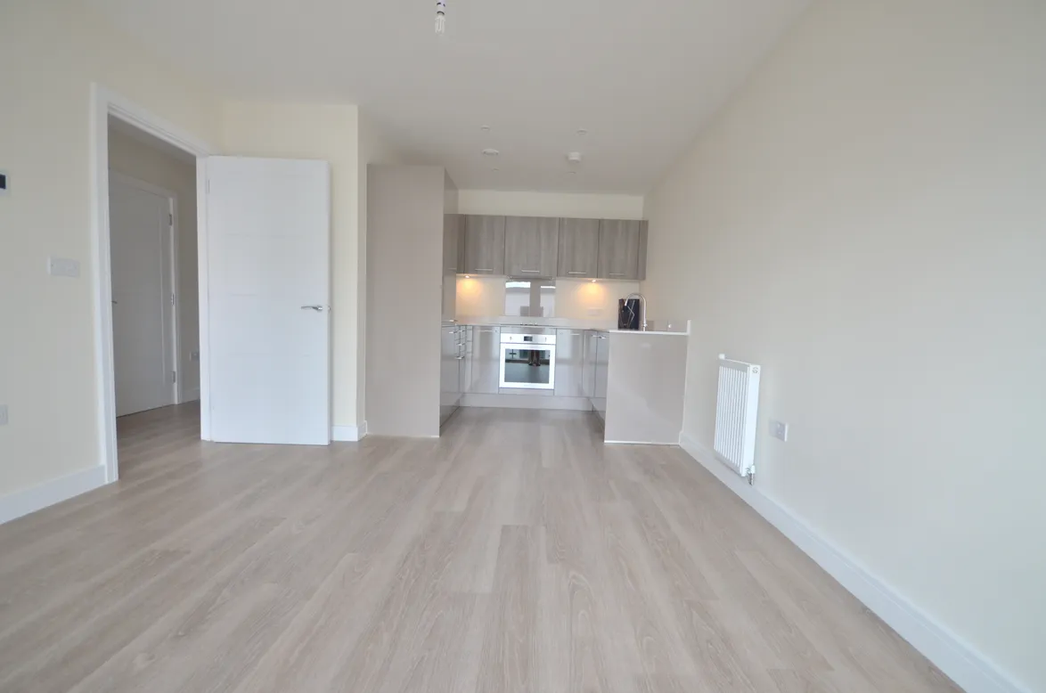 Flat Ocean Drive in Gillingham