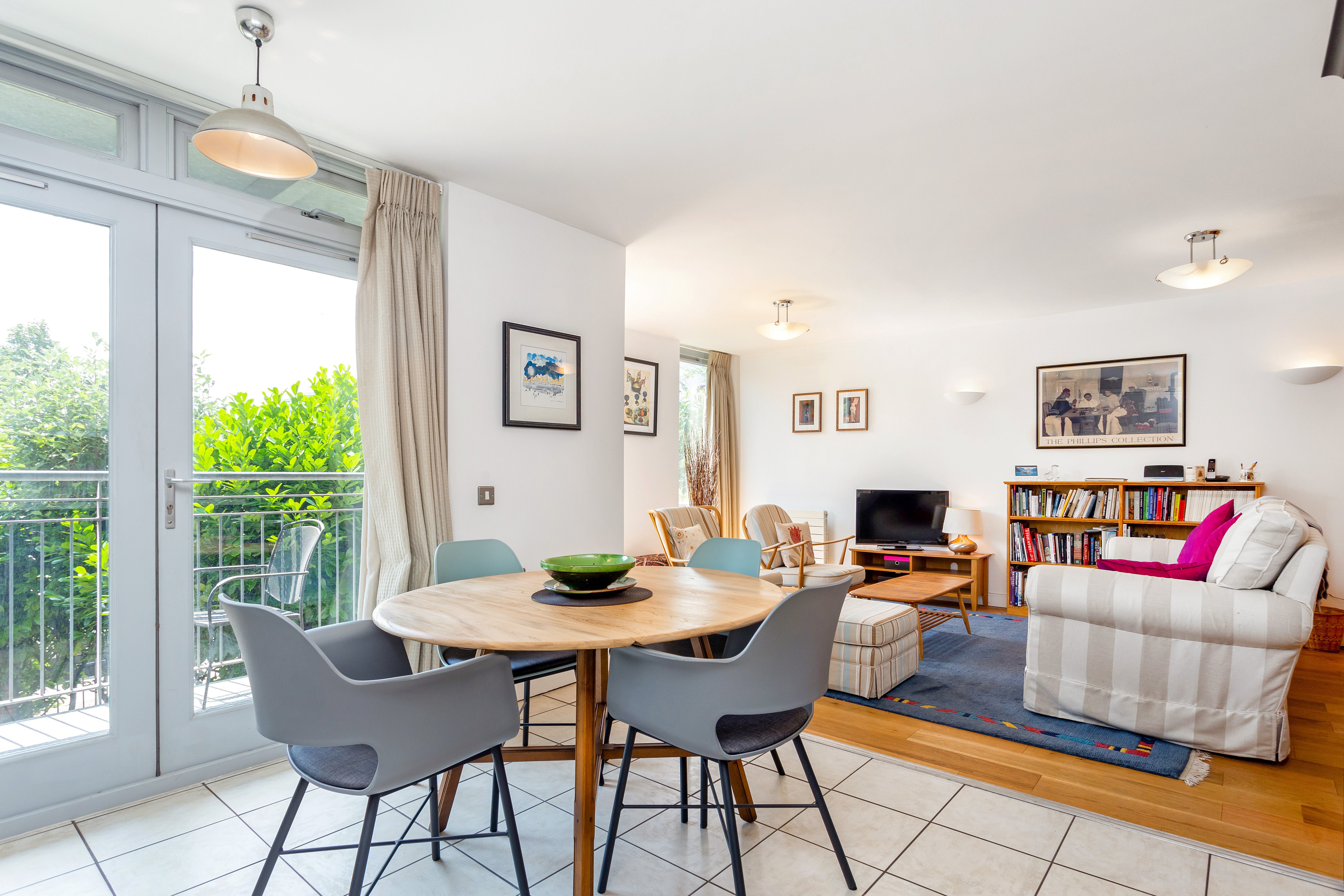 Flat Hunt Close in Greater London