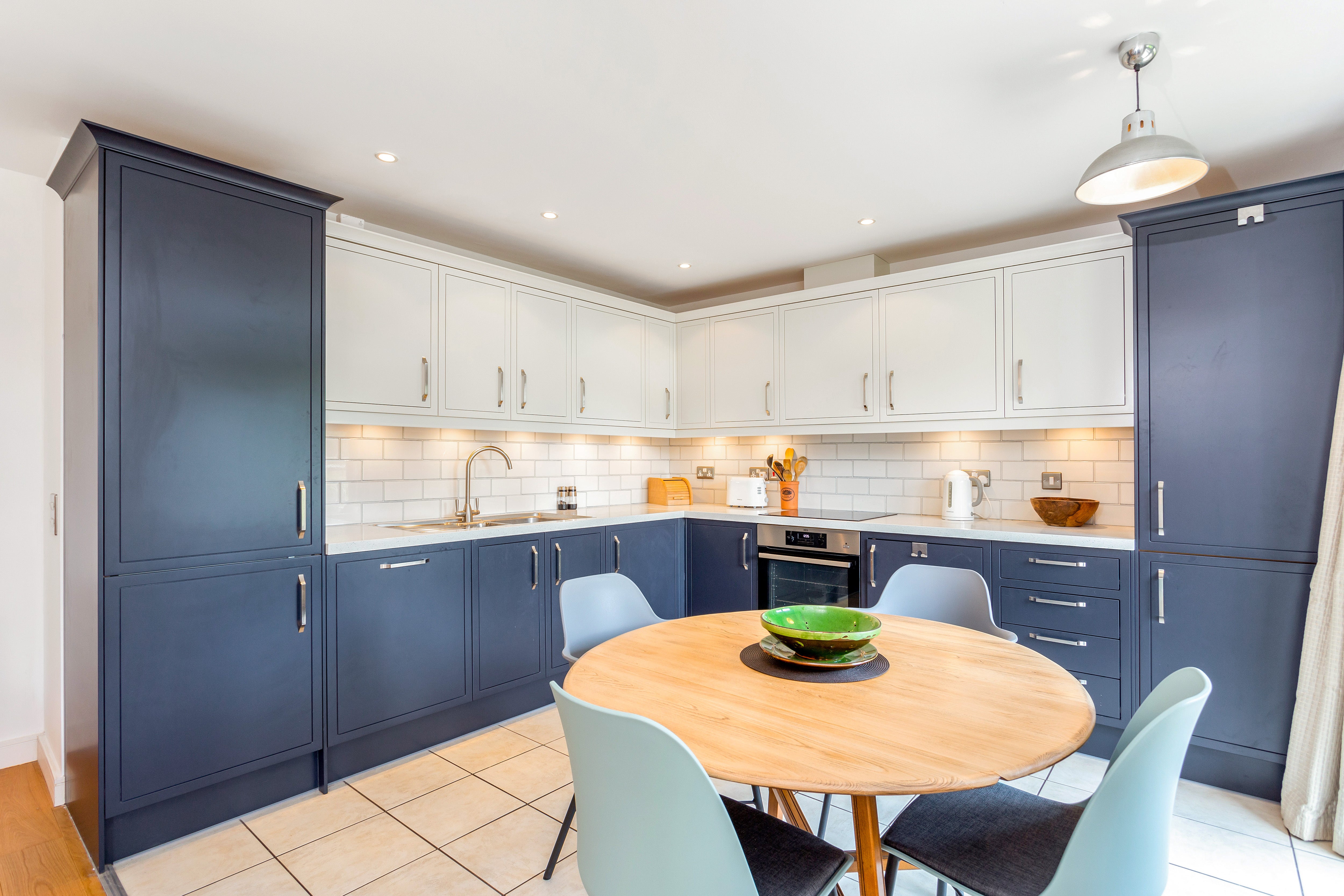 Flat Hunt Close in Greater London