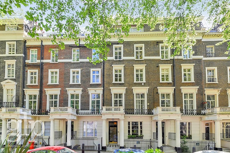 Flat Sussex Gardens in City of Westminster