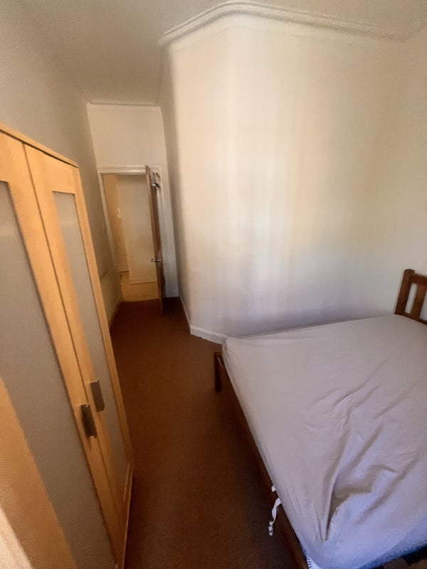 Room White Street in Glasgow
