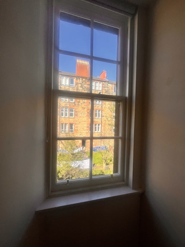 Room White Street in Glasgow