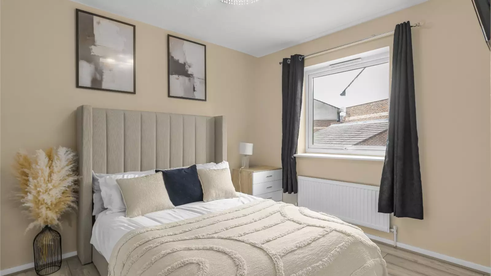 Flat Barnfield Place in Greater London
