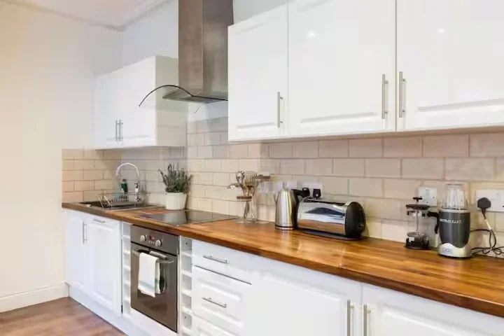 Flat Philbeach Gardens in Greater London