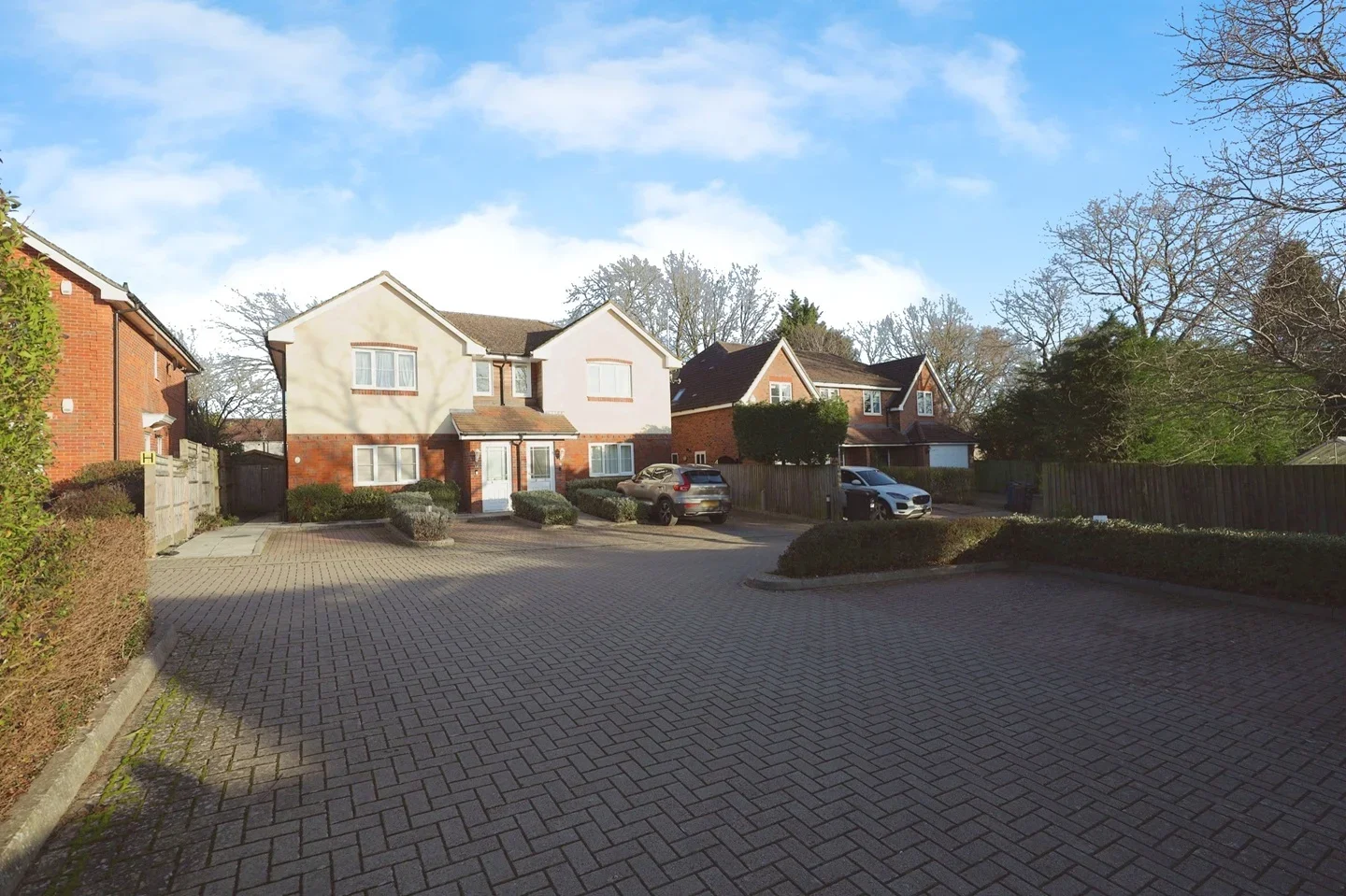 Flat Belsham Close in Chesham