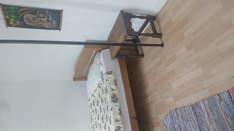 Room Harvist Road in Greater London