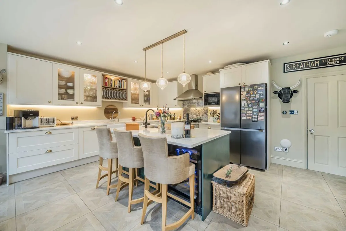 House Lewin Road in Greater London