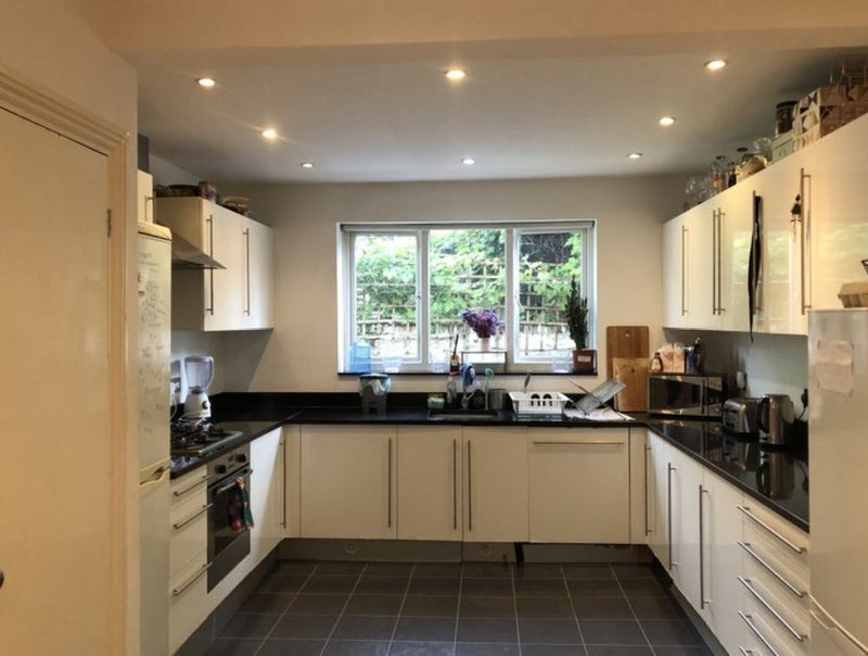 Room Priory Park Road in Greater London
