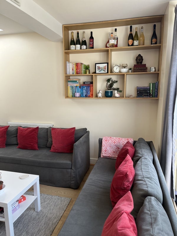 Room Bedford Road in Greater London