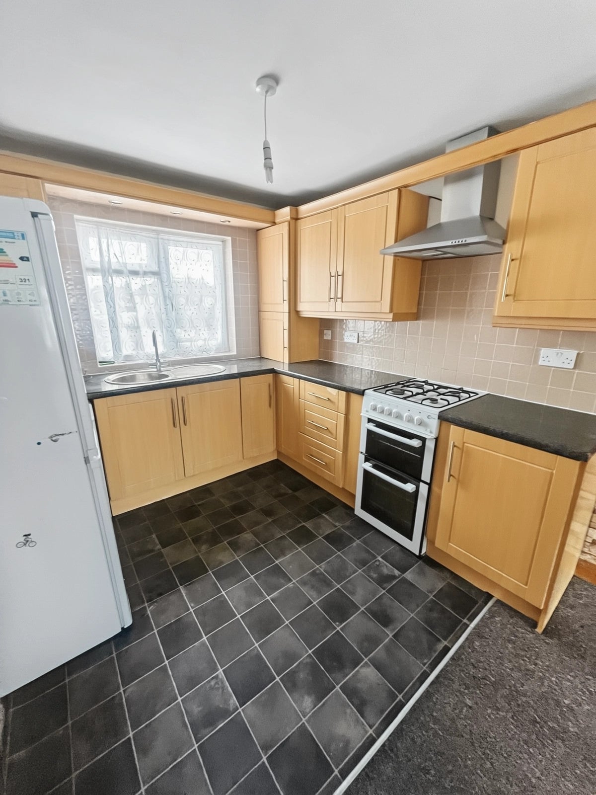 Flat Furnival Avenue in Slough