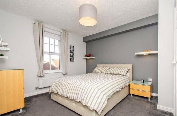 Flat Maxtock Avenue in Lichfield