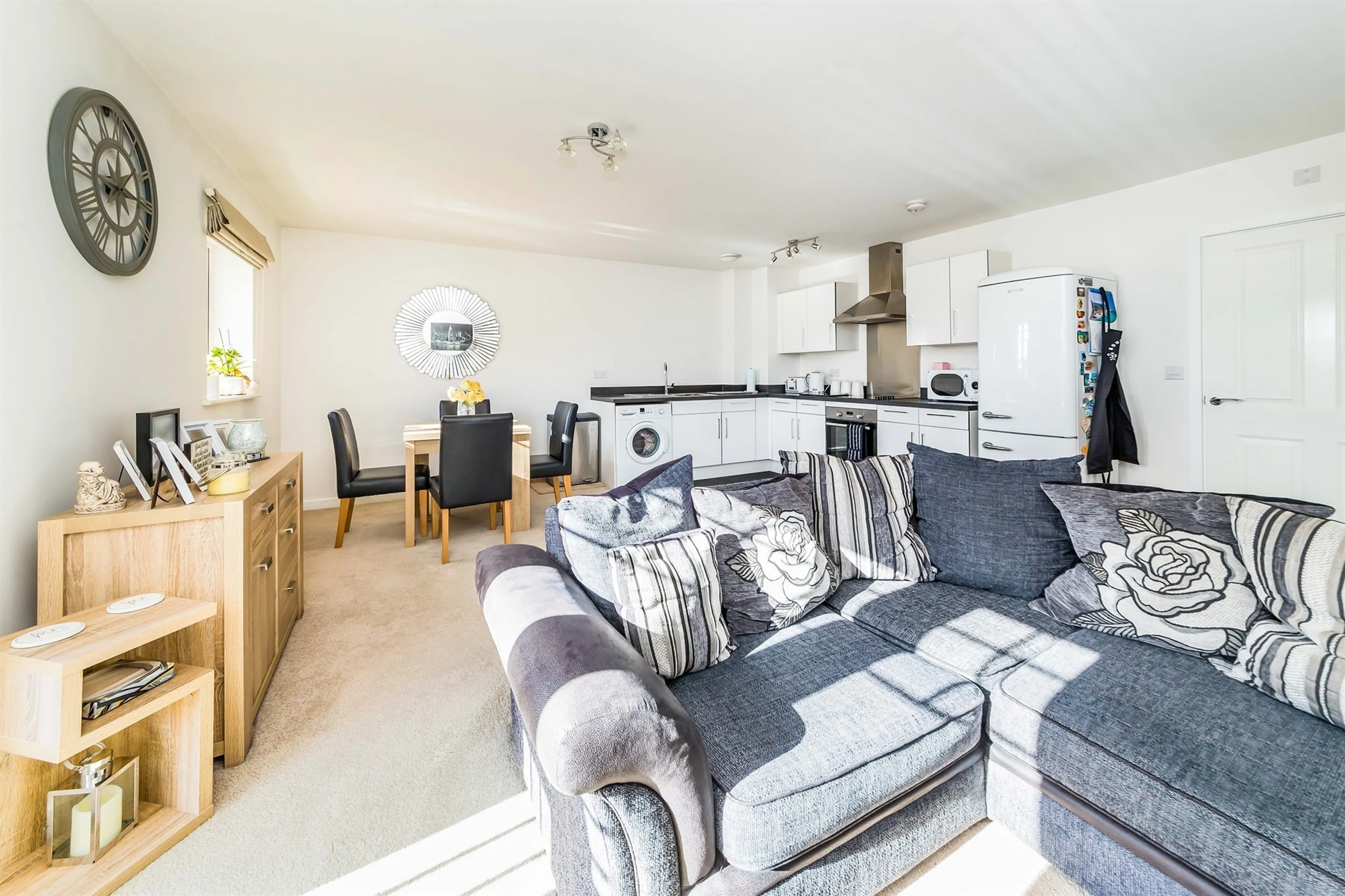Flat Somerley Drive in Crawley