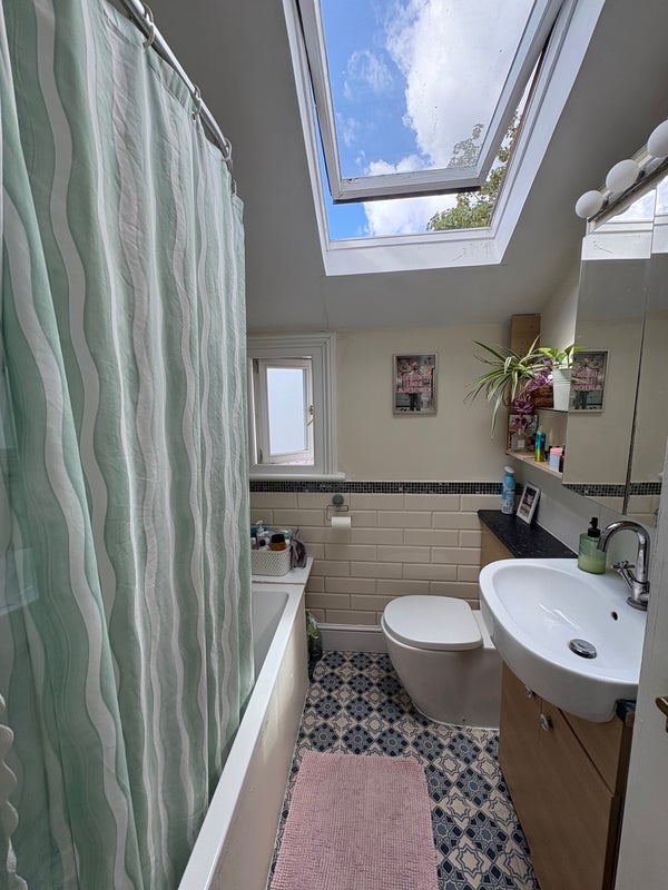 Room Dalebury Road in Greater London