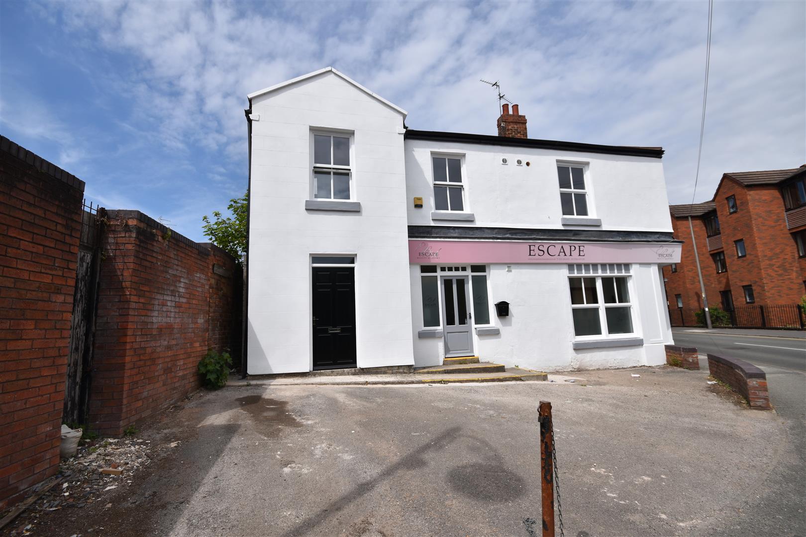Flat Bridge Street in Neston