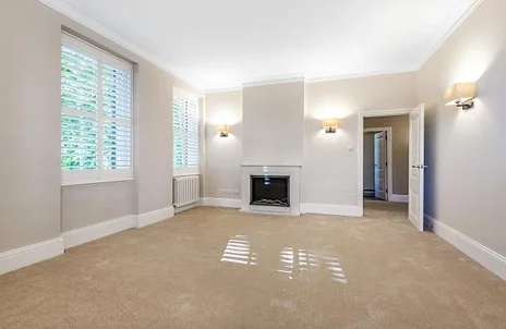 Flat Finchley Road in London