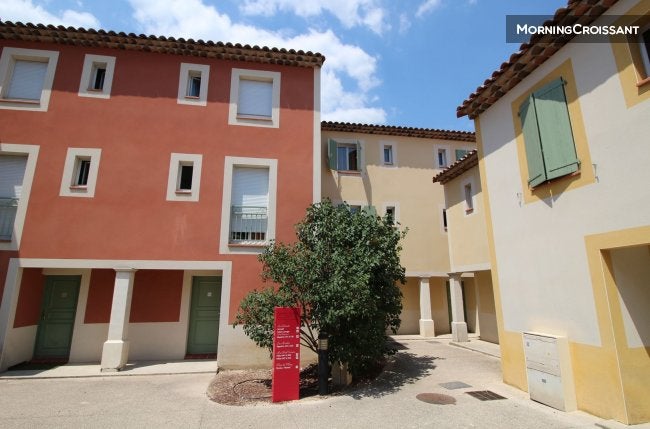 Flat Avenue Francis Perrin in Rousset