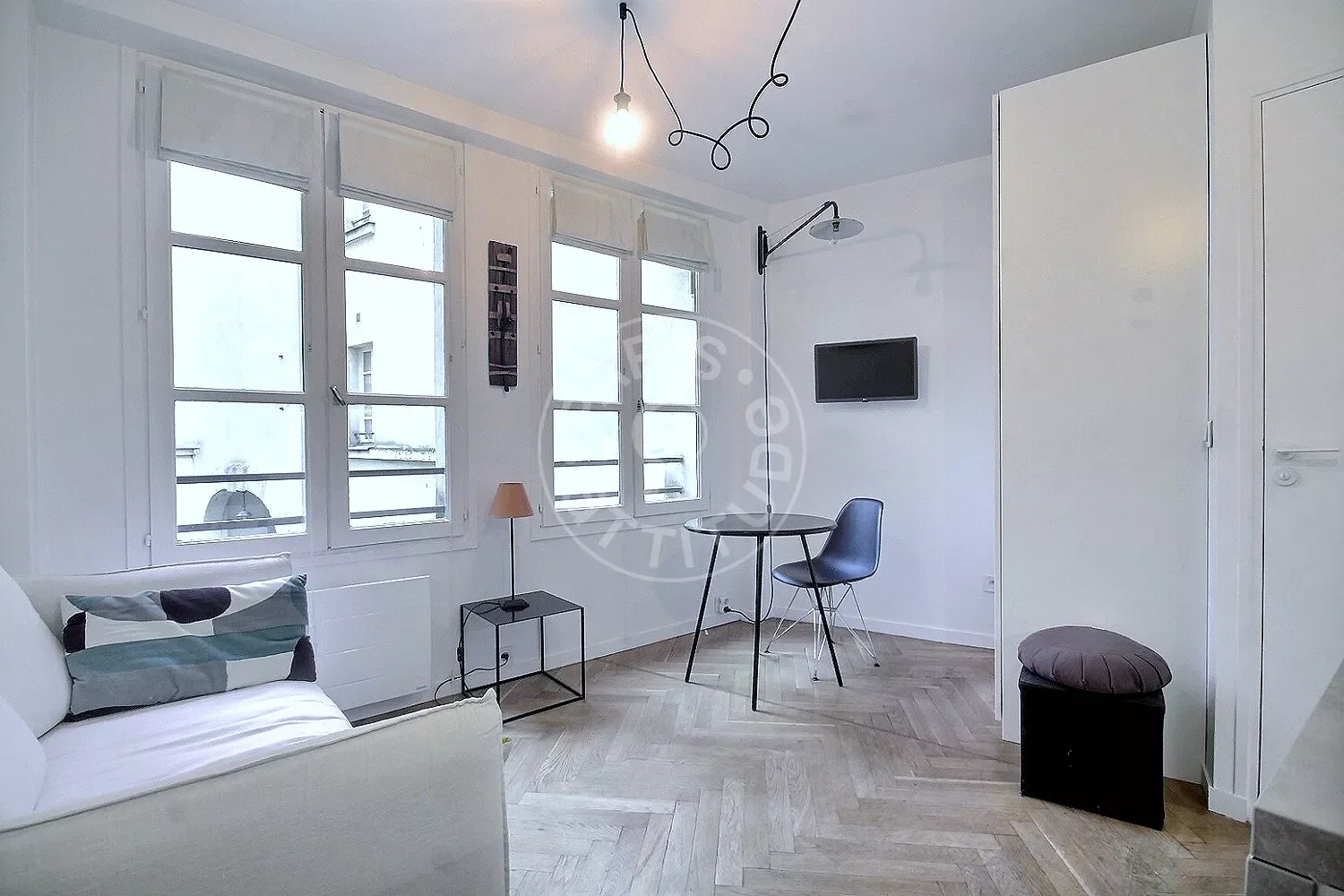 Appartement Rue des Écouffes à Paris