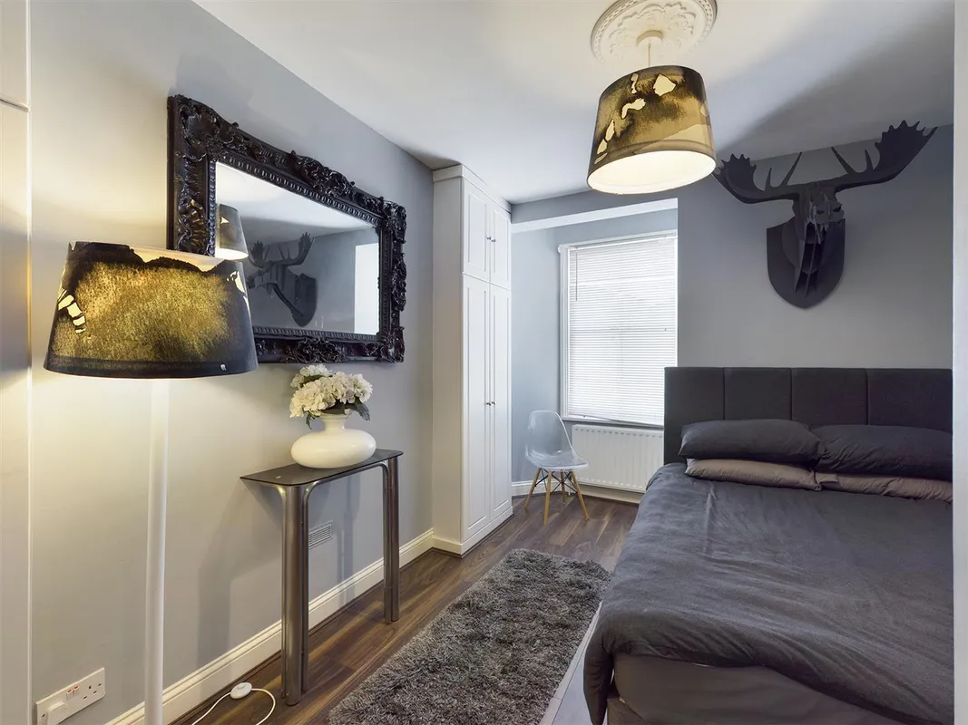 Flat Grand Parade in Brighton