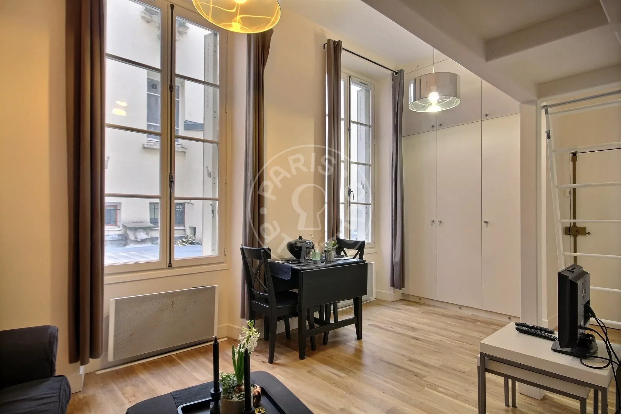 Appartement Rue Notre-Dame de Bonne Nouvelle à Paris