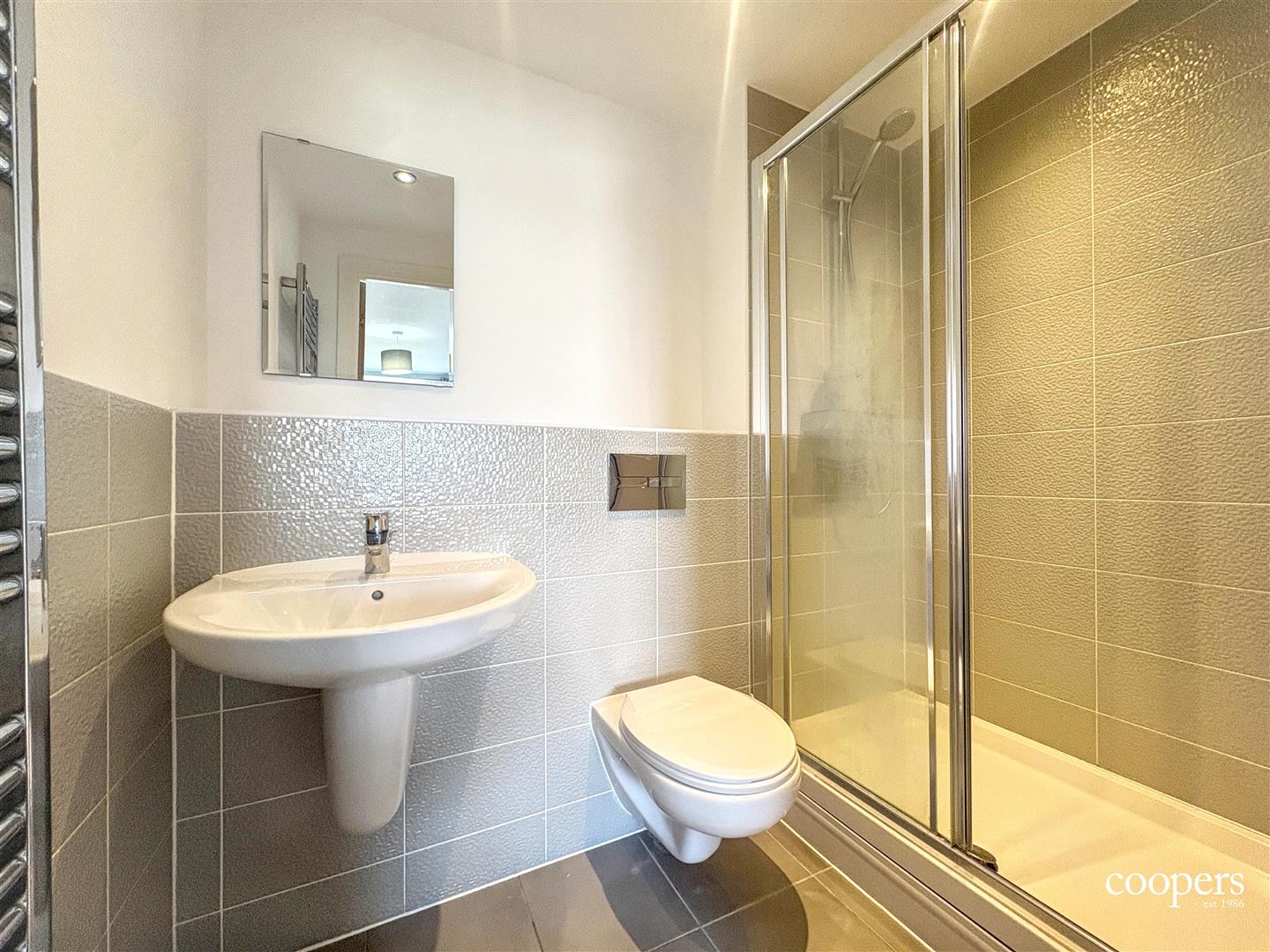 Flat Walsham Court in Derby