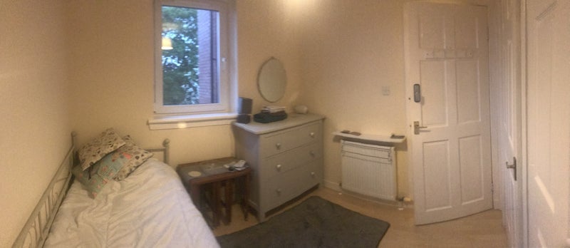 Room Langlands Court in Glasgow