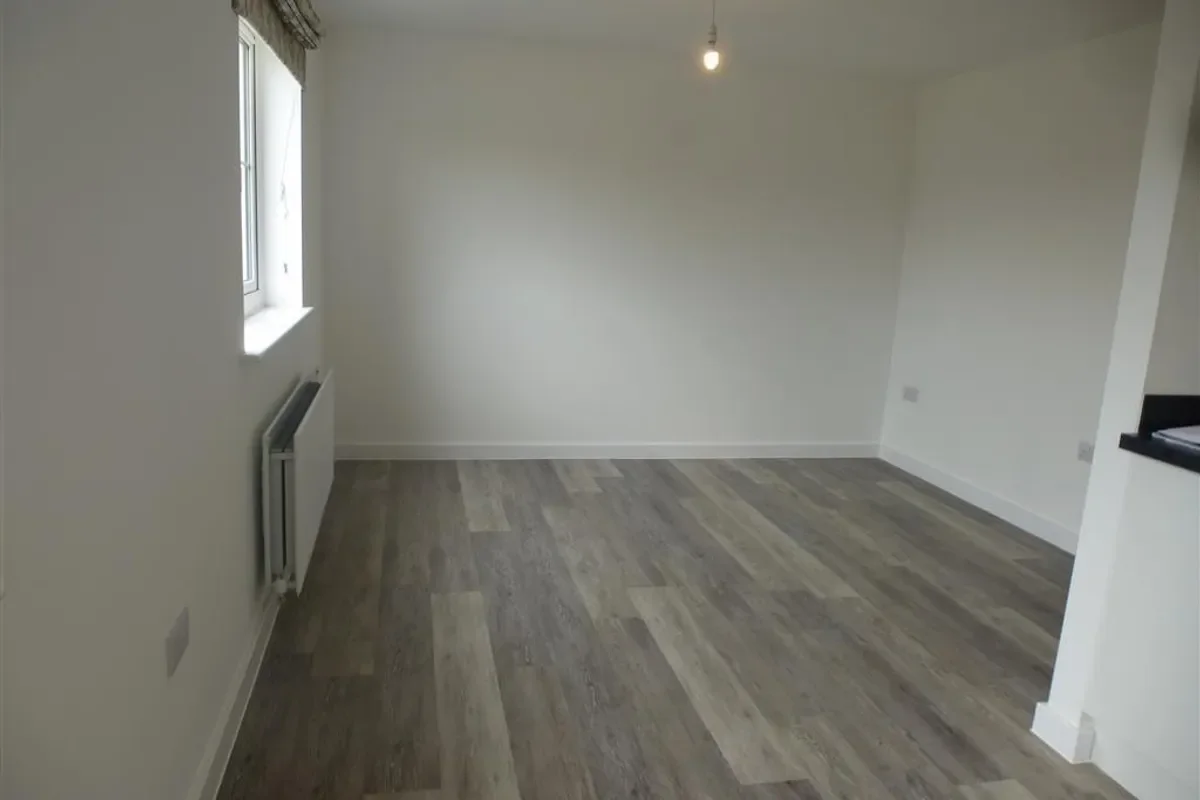 Flat William Morris Way in Blunsdon St Andrew