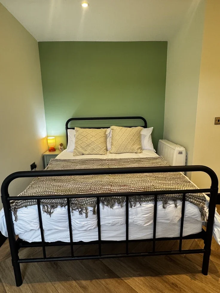 Flat Bartholomews in Brighton