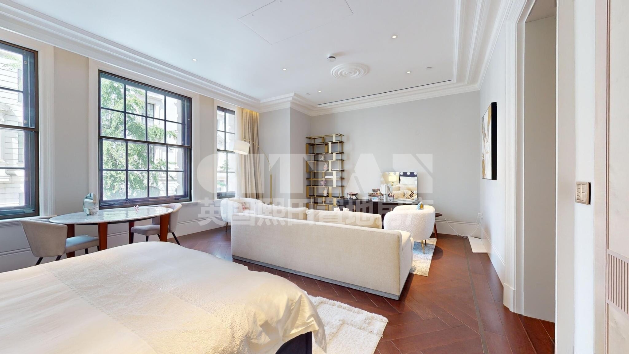 Flat Whitehall in City of Westminster