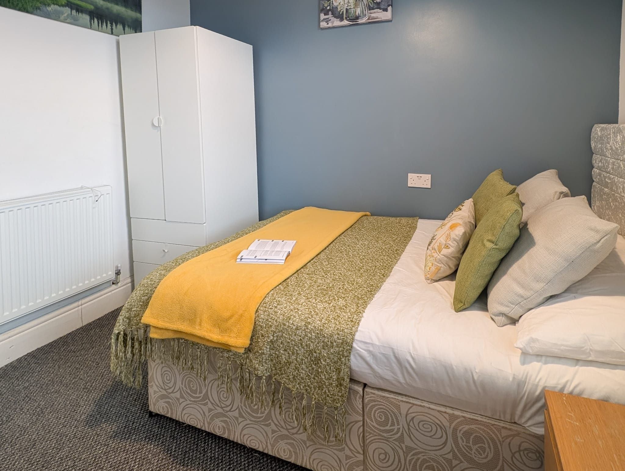 Room West Street in Crewe