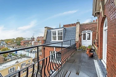 Flat Queensway in City of Westminster