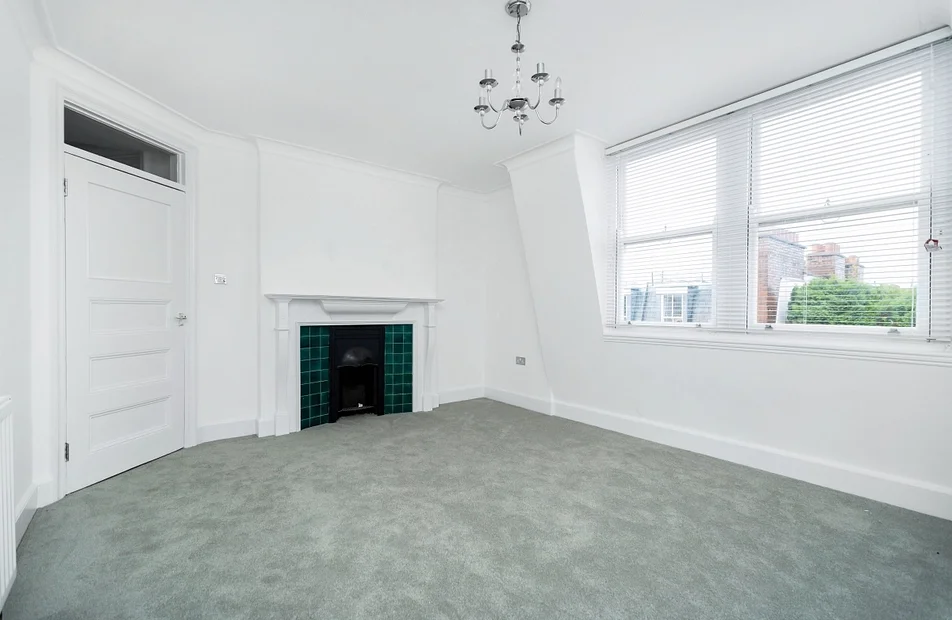 Flat Queensway in City of Westminster
