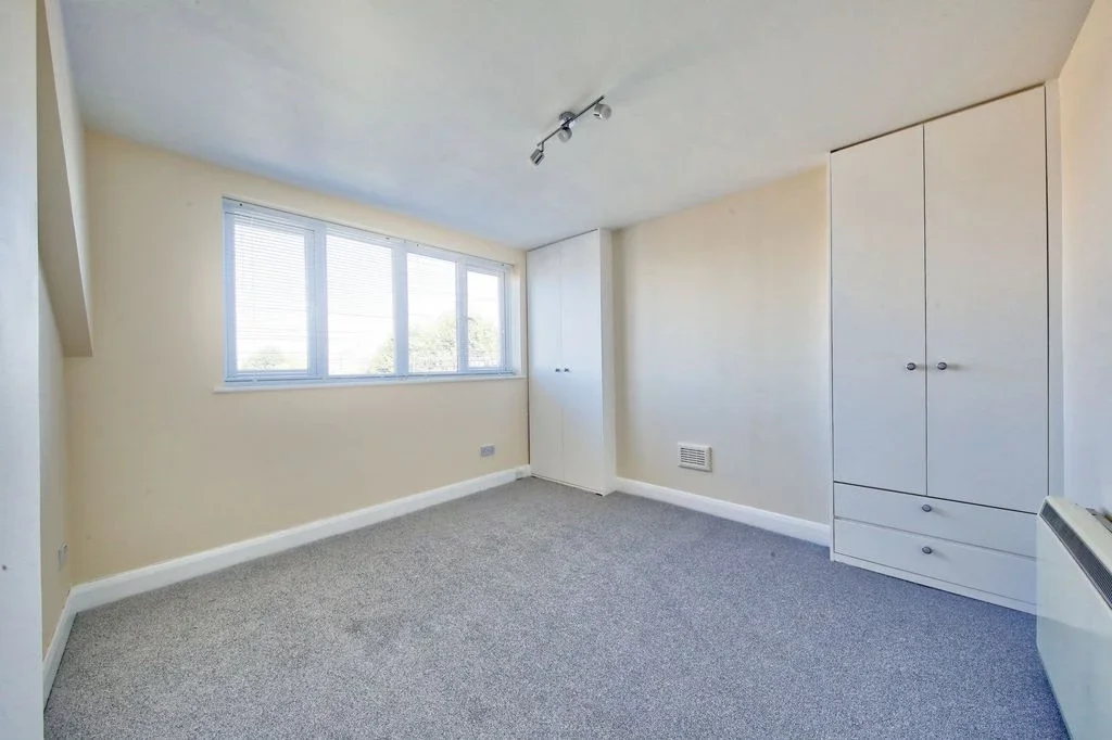 Flat Earlsfield Road in Greater London