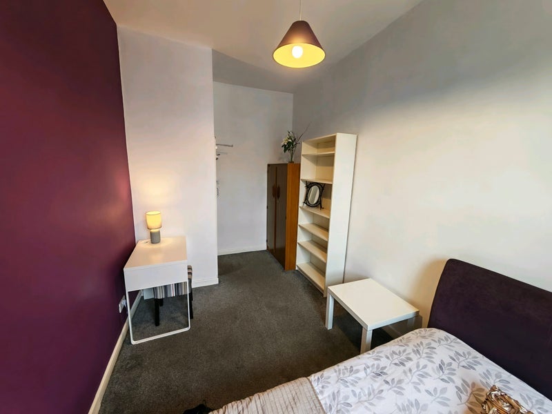 Room Wellington Street in Preston
