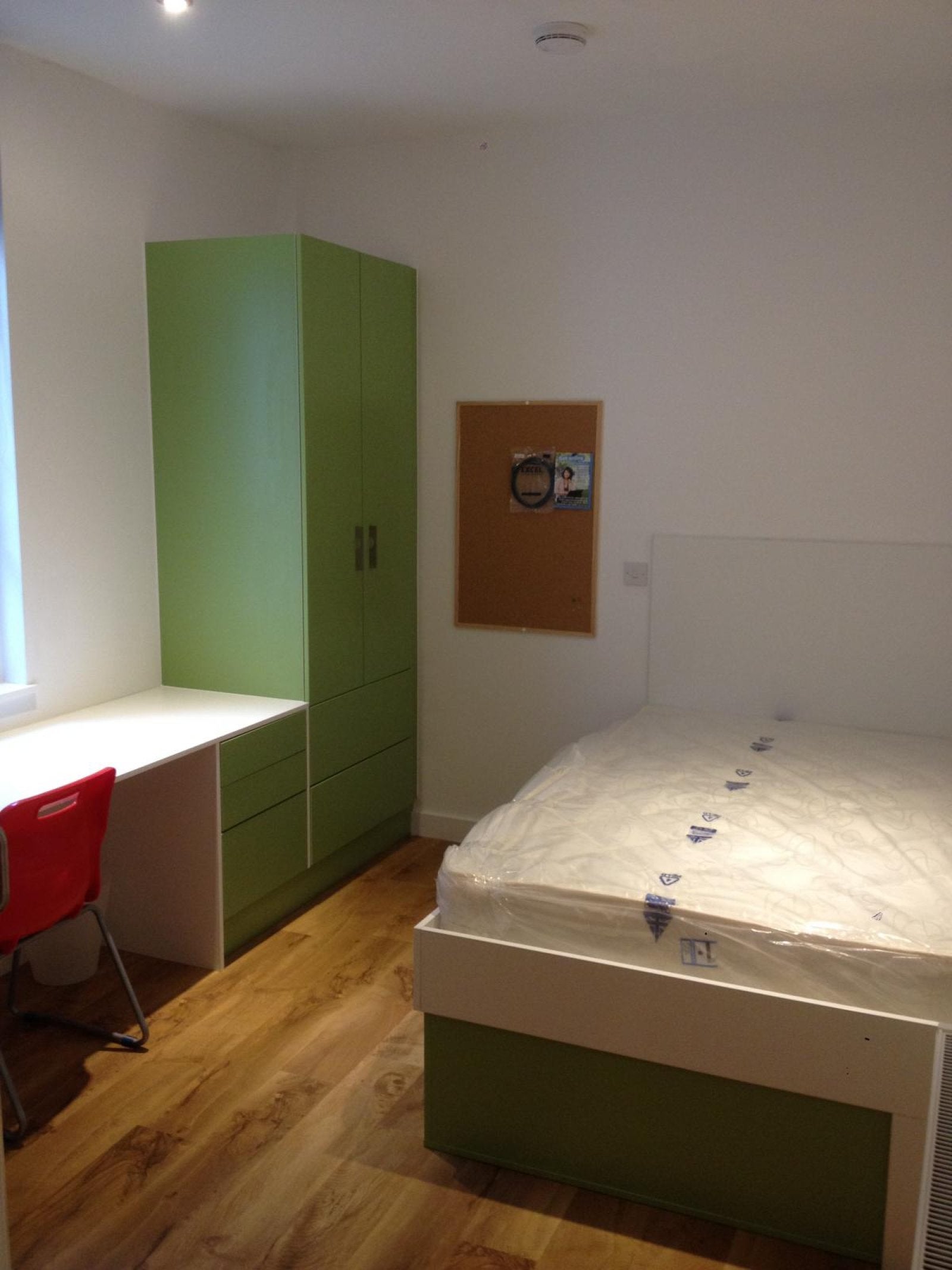 Room Sansome Street in Worcester