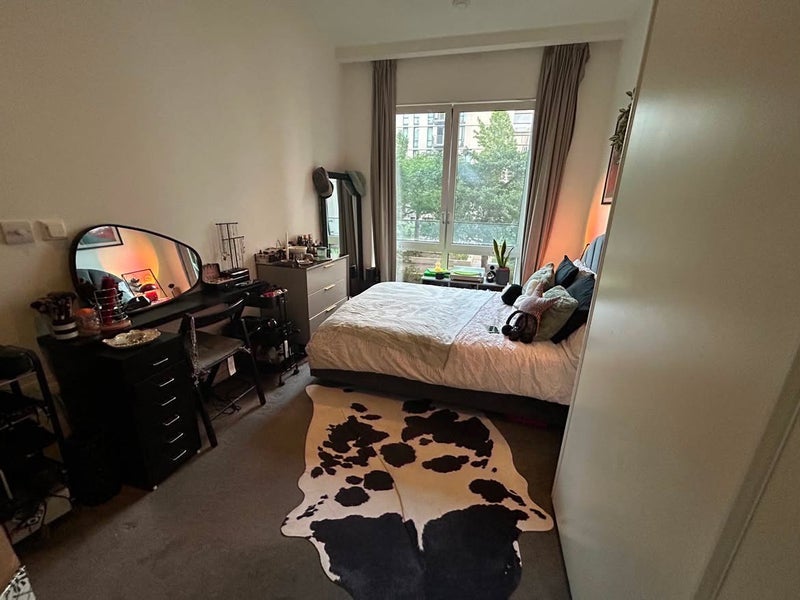 Room Logan Close in Greater London