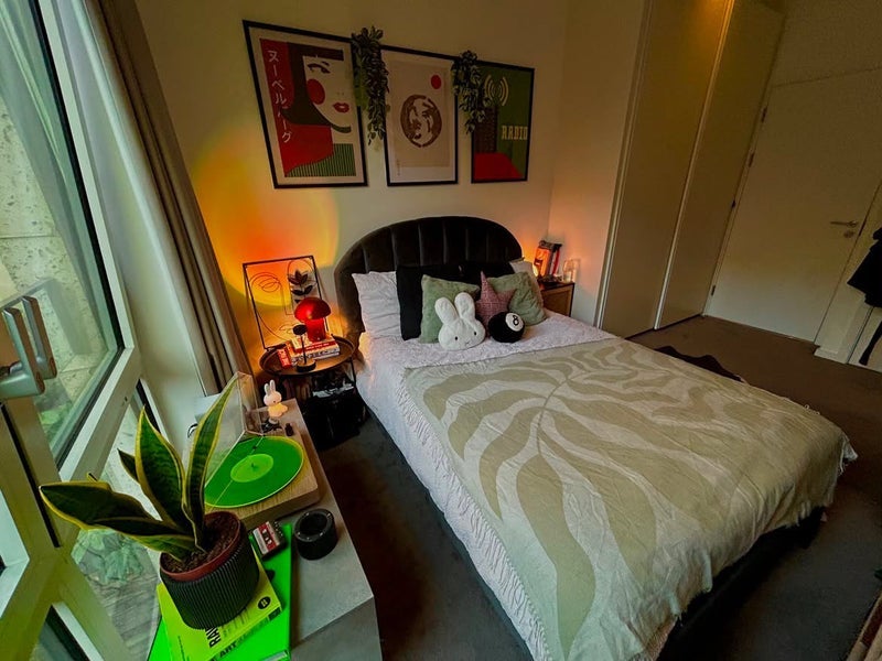 Room Logan Close in Greater London