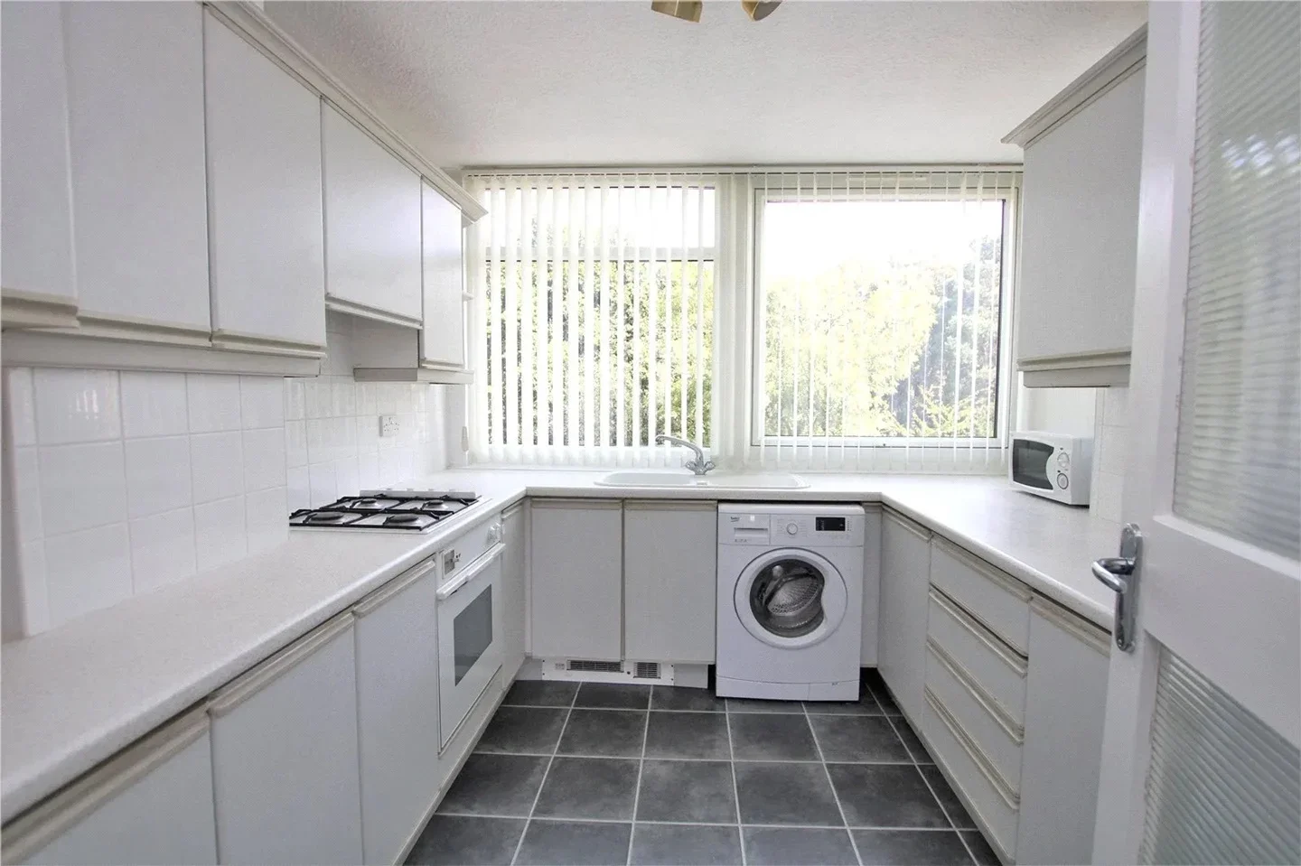 Flat Tarnwood Park in Greater London