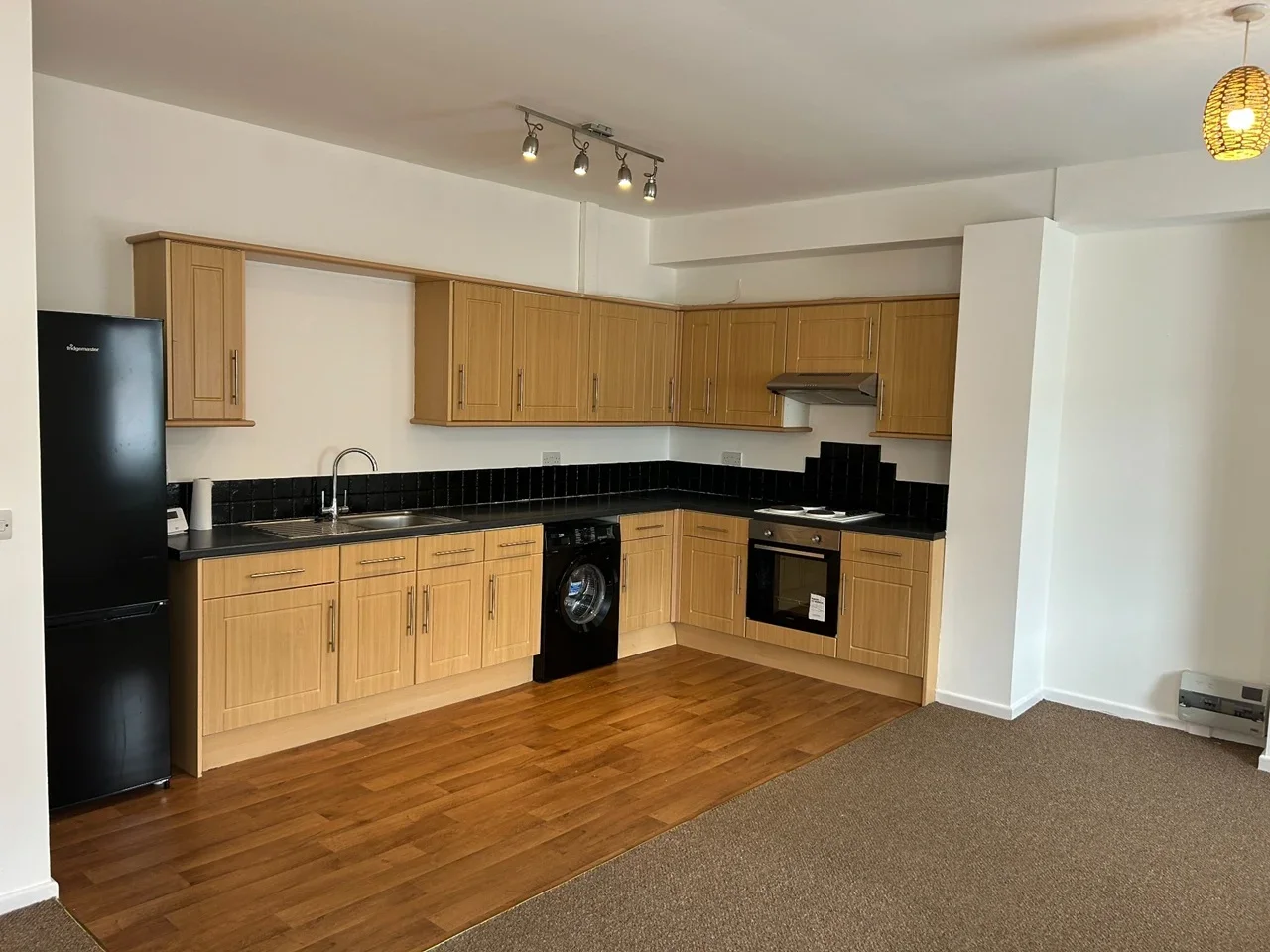 Flat Castleford Road in Wakefield