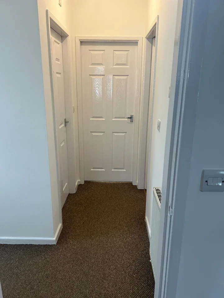 Flat Castleford Road in Wakefield