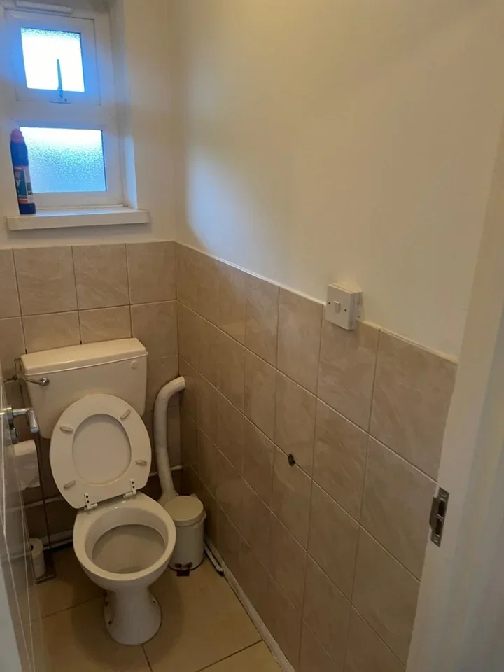 Flat Cranleigh Gardens in Greater London